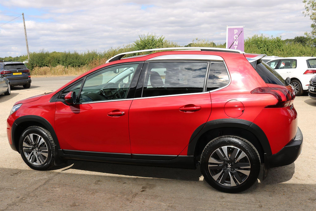 Peugeot 2008 1.2 Puretech Signature Start Stop #11