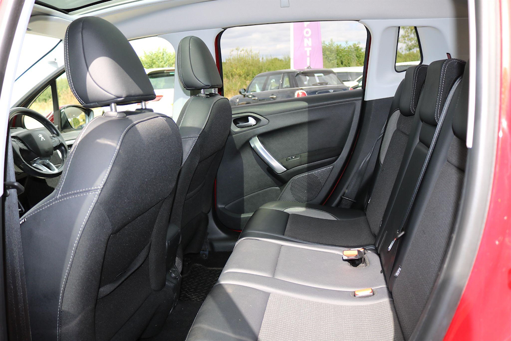 Peugeot 2008 1.2 Puretech Signature Start Stop #22