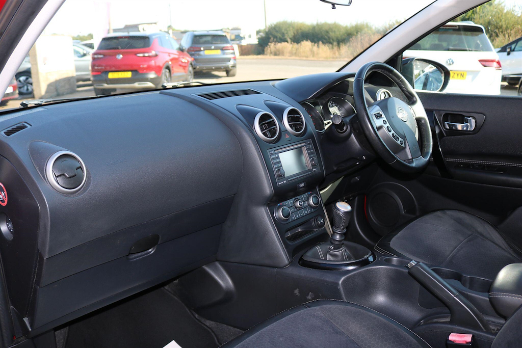 Nissan Qashqai 1.5L 360 Red #20