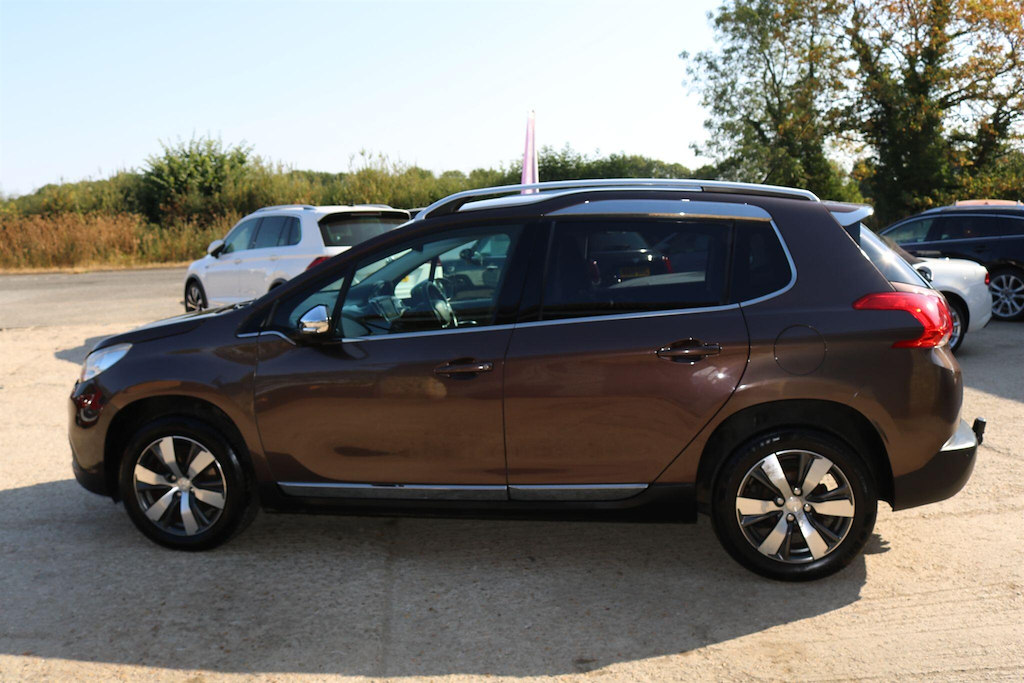 Peugeot 2008 1.6 E-hdi Allure Suv Egc Euro 5 Ss White #12