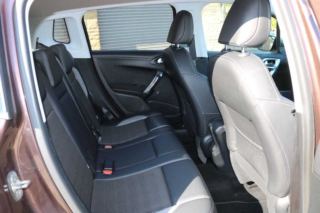 Peugeot 2008 1.6 E-hdi Allure Suv Egc Euro 5 Ss White #21
