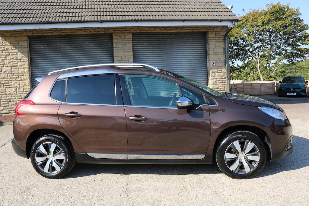 Peugeot 2008 1.6 E-hdi Allure Euro 5 Ss #4