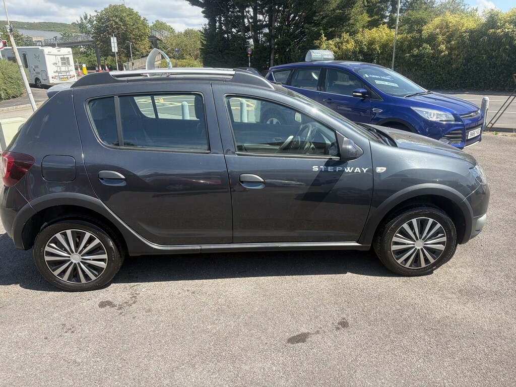 Dacia Sandero Stepway 0.9 Stepway Laureate Tce 90 Grey #2
