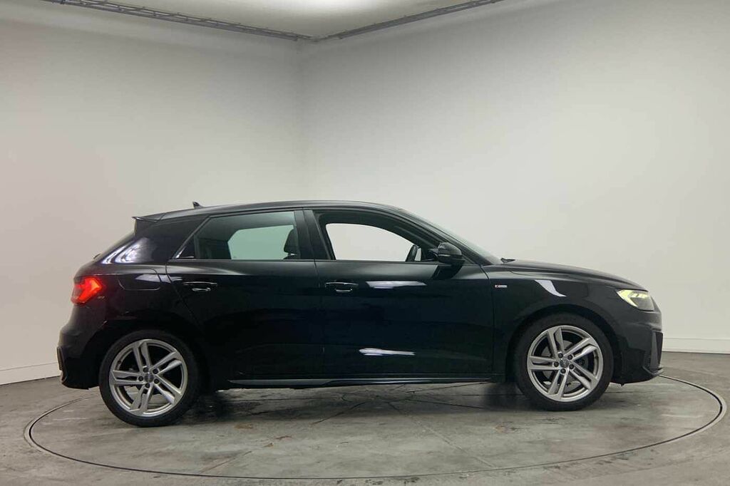 Audi A1 S Line 35 Tfsi 150 Ps S Tronic - 2019 Black #4