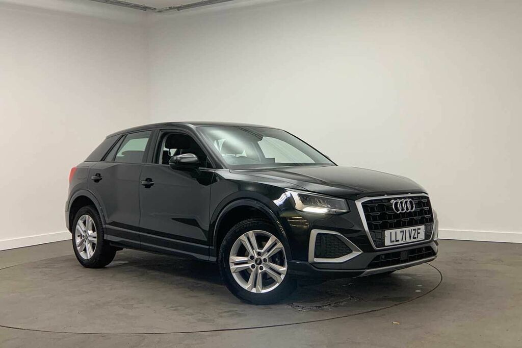 Audi Q2 Sport 35 Tfsi 150 Ps 6-Speed Black