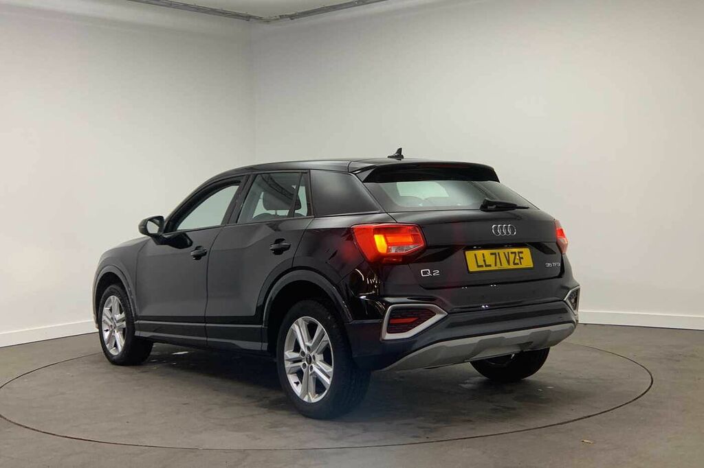 Audi Q2 Sport 35 Tfsi 150 Ps 6-Speed Black #3
