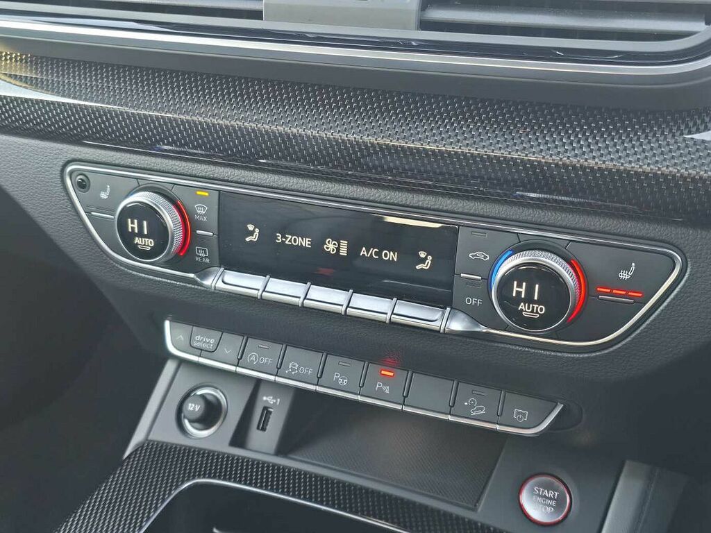 Audi SQ5 Suv Edition 1 Tfsi 367 Ps S Tronic Grey #30