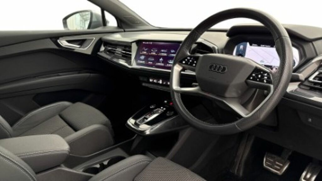 Audi Q4 E Tron Q4 S Line 40 E-tron 150,00 Kw Silver #6