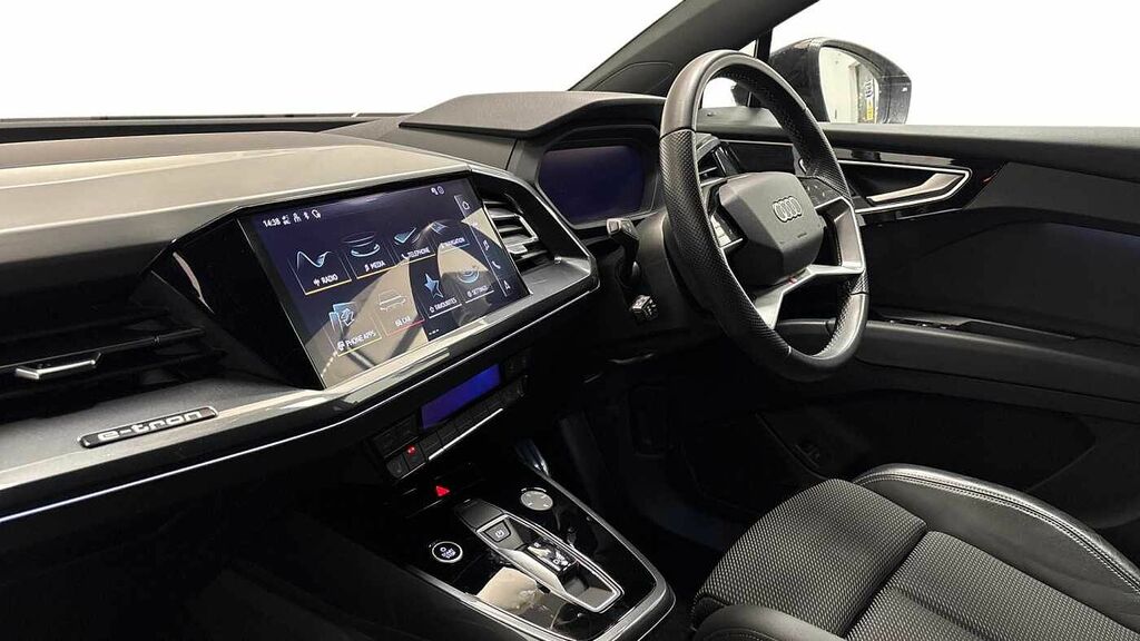 Audi Q4 E Tron Q4 S Line 40 E-tron 150,00 Kw Black #2
