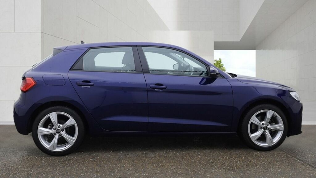 Audi A1 Sport 30 Tfsi 110 Ps S Tronic Blue #5