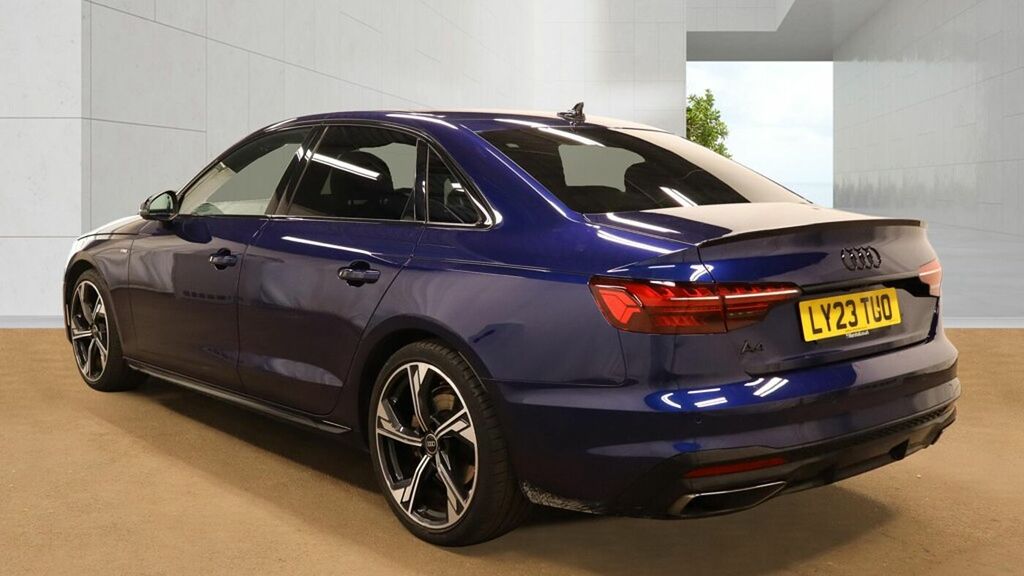 Audi A4 Black Edition 35 Tfsi 150 Ps S Tronic Blue #2