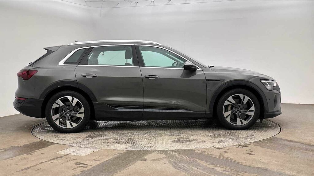 Audi Q8 e tron Sport 50 E-tron Quattro 250,00 Kw Grey #4