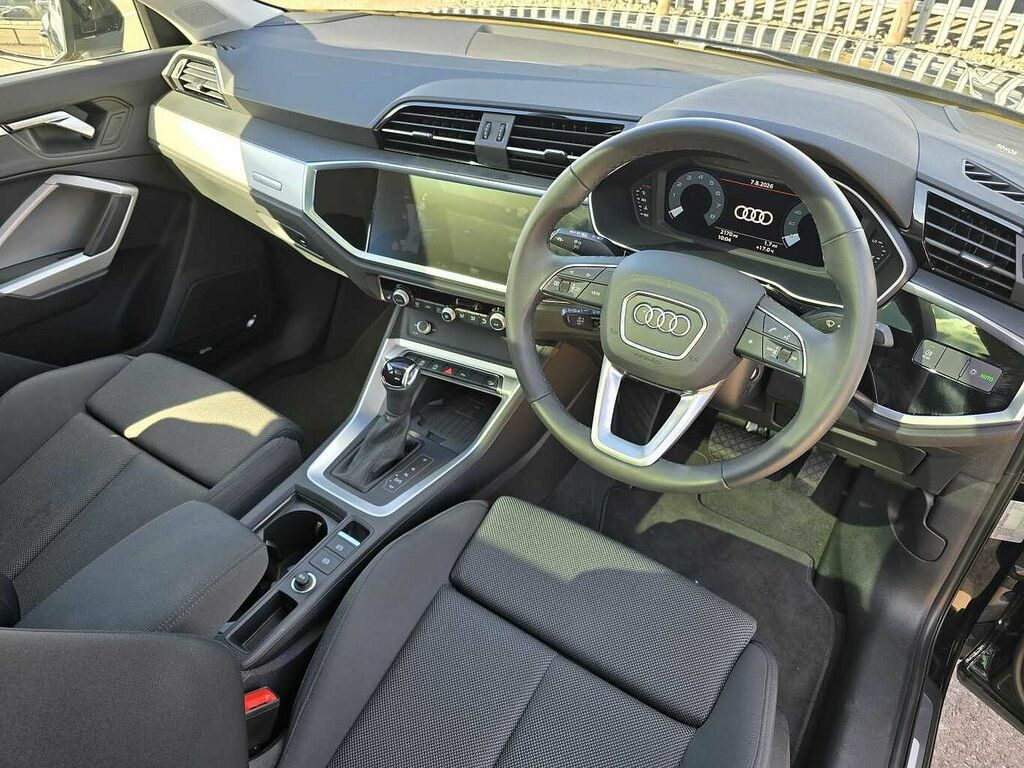 Audi Q3 Sport 35 Tfsi 150 Ps S Tronic Black #6
