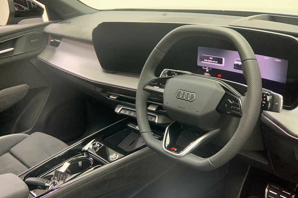 Audi Q3 Edition 1 Tdi 150 Ps S Tronic - 2026 Green #6