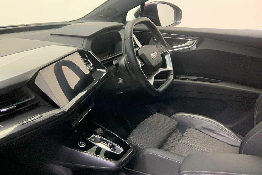 Audi Q4 E Tron Q4 S Line 35 E-tron 125,00 Kw Purple #2