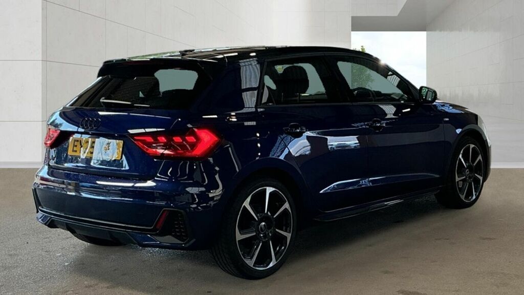 Audi A1 Black Edition 25 Tfsi 95 Ps S Tronic Blue #5