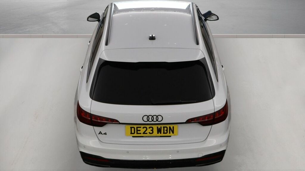 Audi A4 Avant Avant Black Edition 35 Tfsi 150 Ps S Tronic White #3