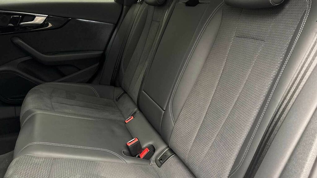 Audi A4 Black Edition 35 Tfsi 150 Ps S Tronic White #4