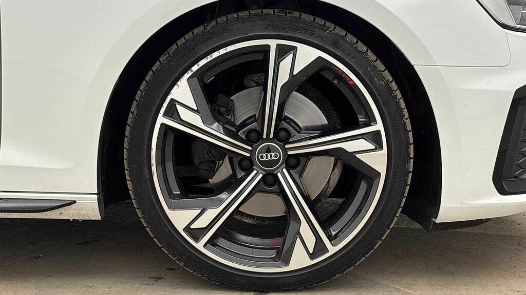 Audi A4 35 Tdi Sport Edition S Tronic Comfortsound White #9