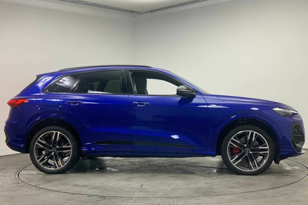 Audi Q5 Suv Edition 1 Tdi Quattro 204 Ps S Tronic Blue #4