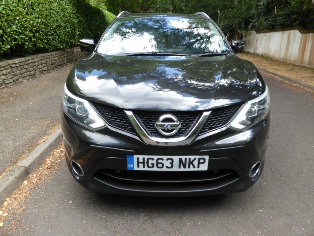Nissan Qashqai 1.6L Tekna Black #2
