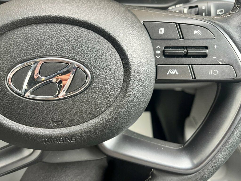 Hyundai I20 1.0T Gdi Advance Green #20