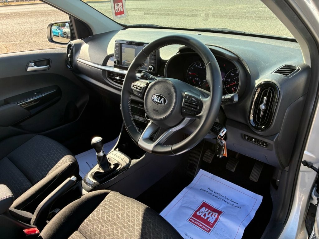 Kia Picanto X-line 1.25 White #18
