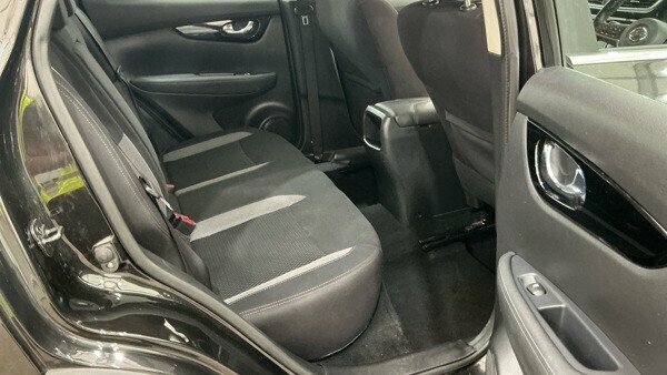 Nissan Qashqai 1.3L Acenta Premium Black #5