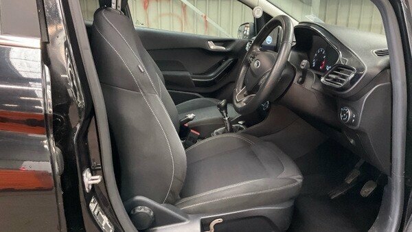Ford Fiesta 1L Titanium Black #4