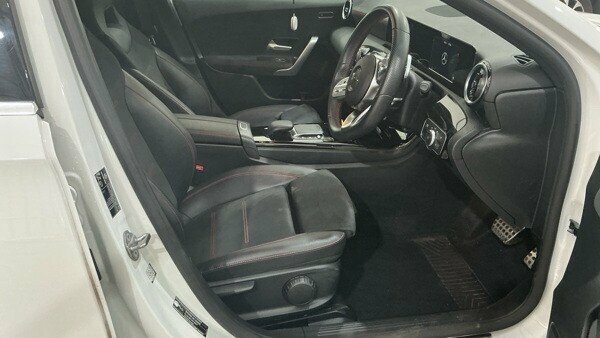 Mercedes-Benz A Class 1.3L Amg Line White #3