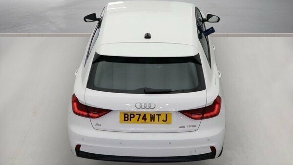Audi A1 1L Sport White #4