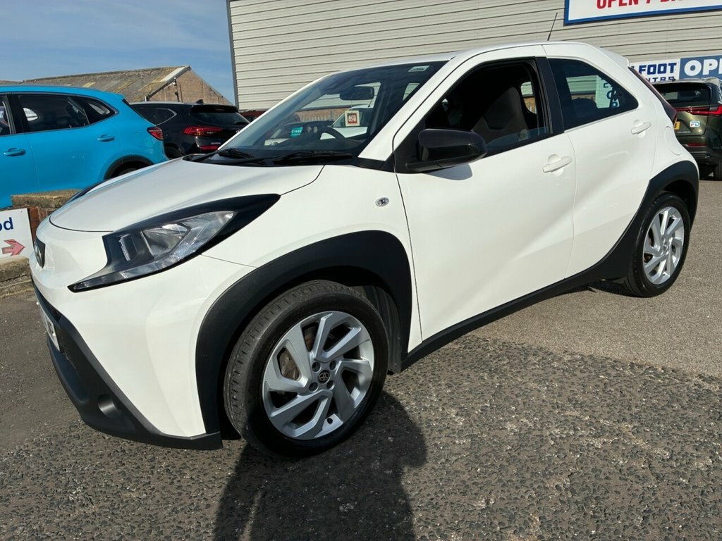 Toyota Aygo X 1L Pure White #2