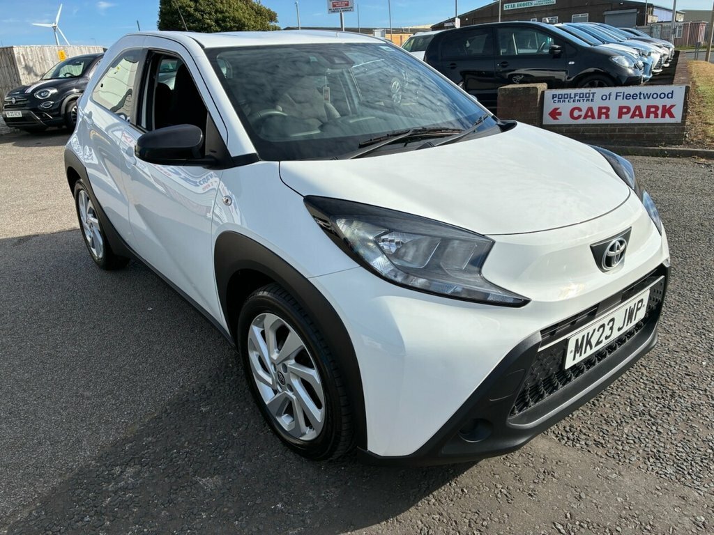 Toyota Aygo X 1L Pure White
