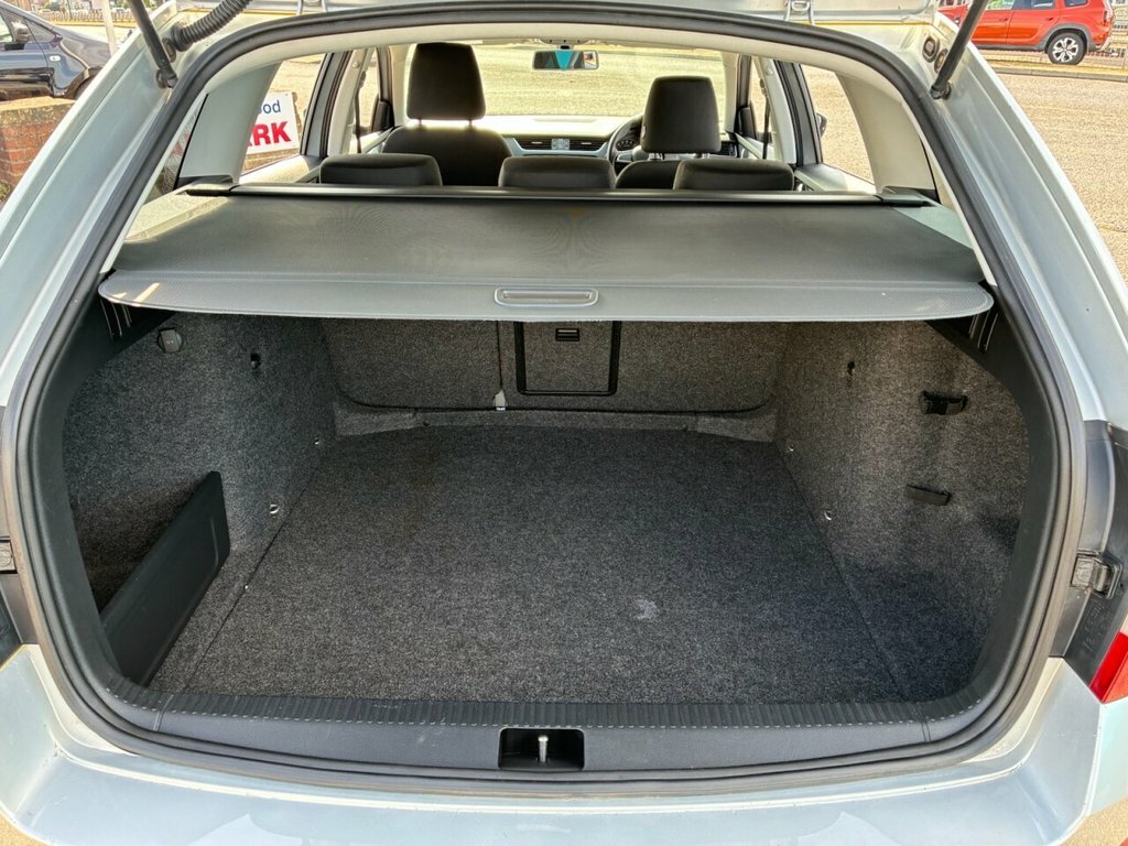 Skoda Octavia 1.6 Tdi Se Business Greenline III Silver #10