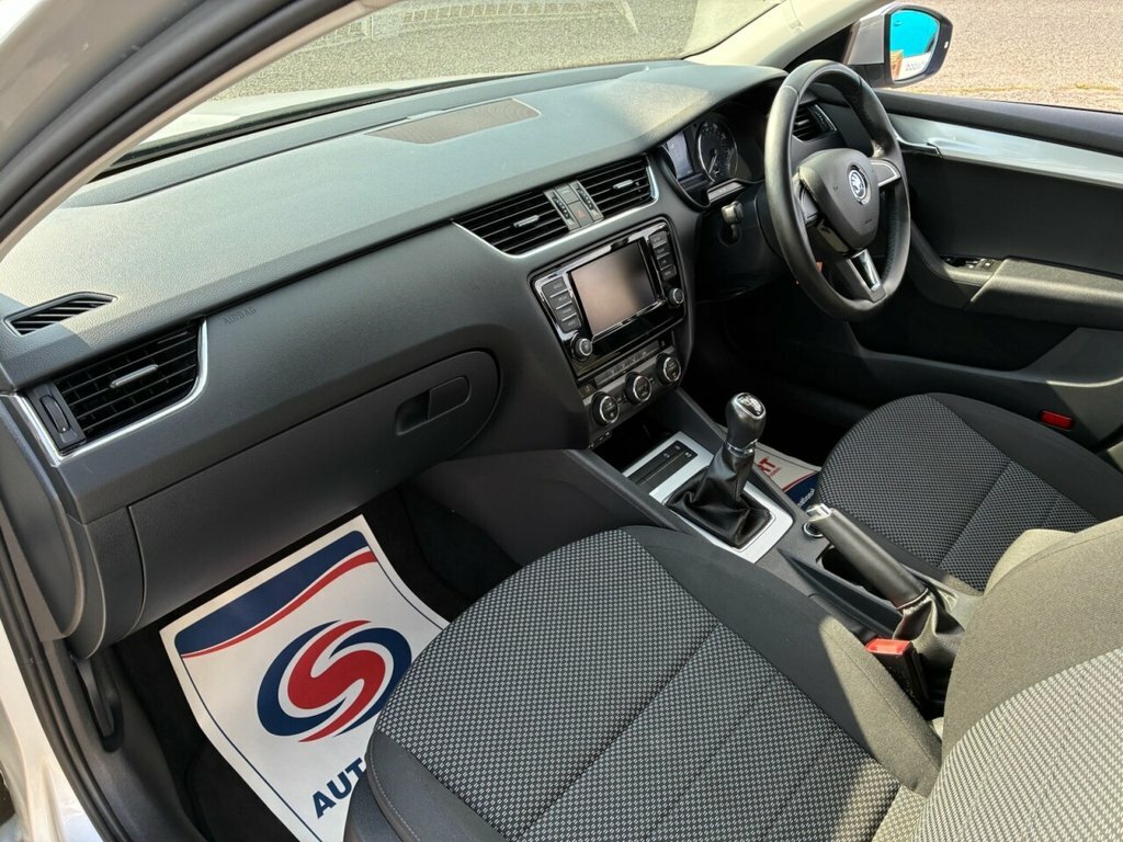 Skoda Octavia 1.6 Tdi Se Business Greenline III Silver #11
