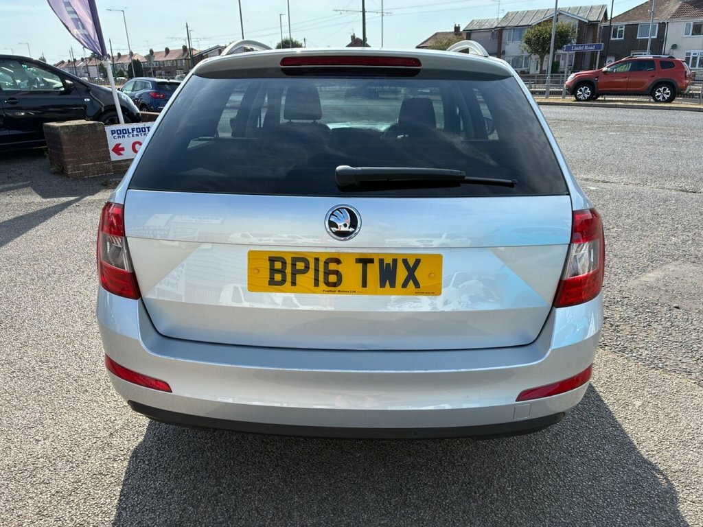 Skoda Octavia 1.6 Tdi Se Business Greenline III Silver #8