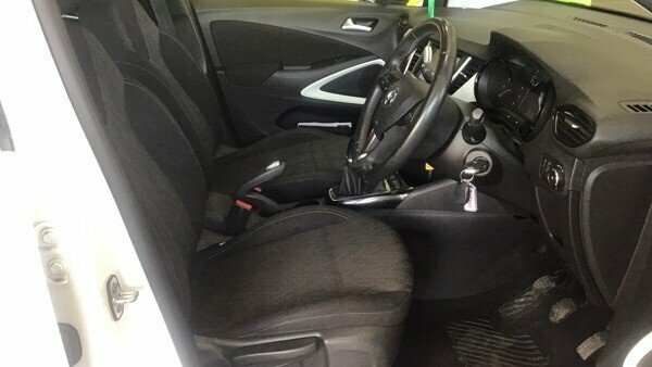 Vauxhall Crossland X 1.2L Griffin White #3