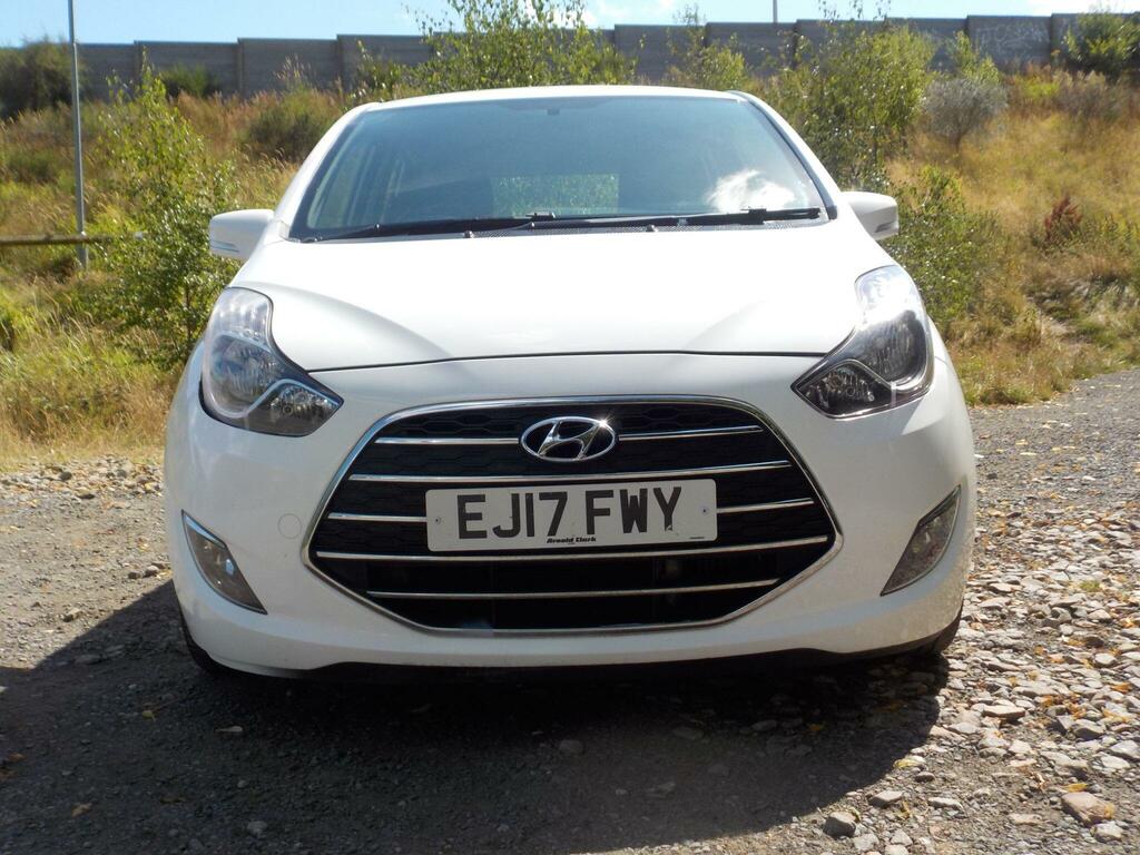 Hyundai Ix20 1.6 Crdi Blue Drive Se Nav Hatchback Ma Blue #8