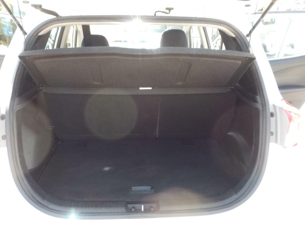 Hyundai Ix20 1.6 Crdi Blue Drive Se Nav Hatchback Ma Blue #23