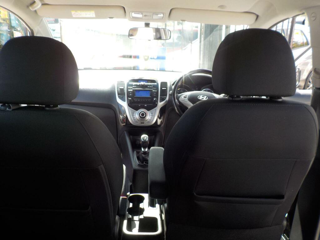 Hyundai Ix20 1.6 Crdi Blue Drive Se Nav Hatchback Ma Blue #24