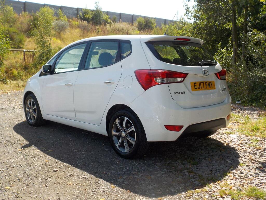 Hyundai Ix20 1.6 Crdi Blue Drive Se Euro 6 S S Black #3