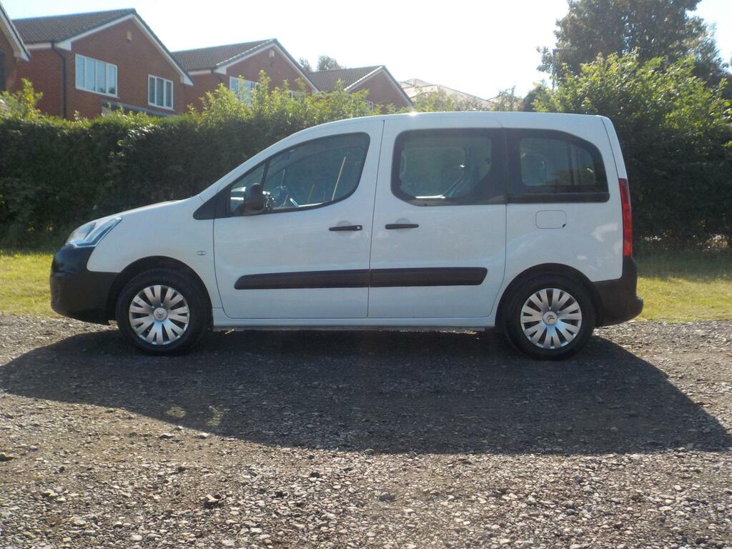 Citroen Berlingo 1.6 Vti Touch Multispace Mpv Euro 6 Black #2