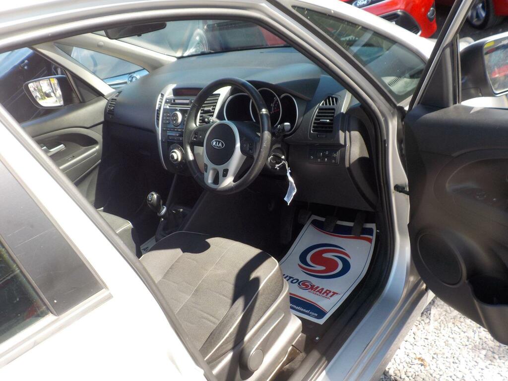 Kia Venga Mpv 1.4 Ecodynamics 2 Euro 5 Ss 201212 Red #10