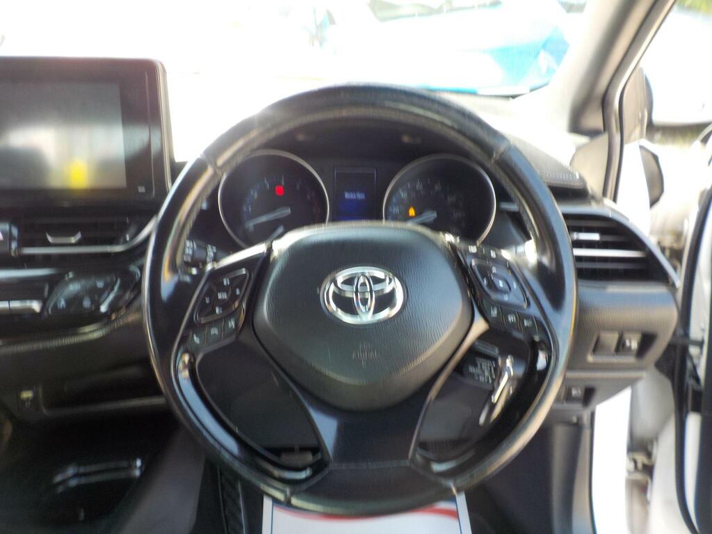 Toyota C-Hr Icon White #15