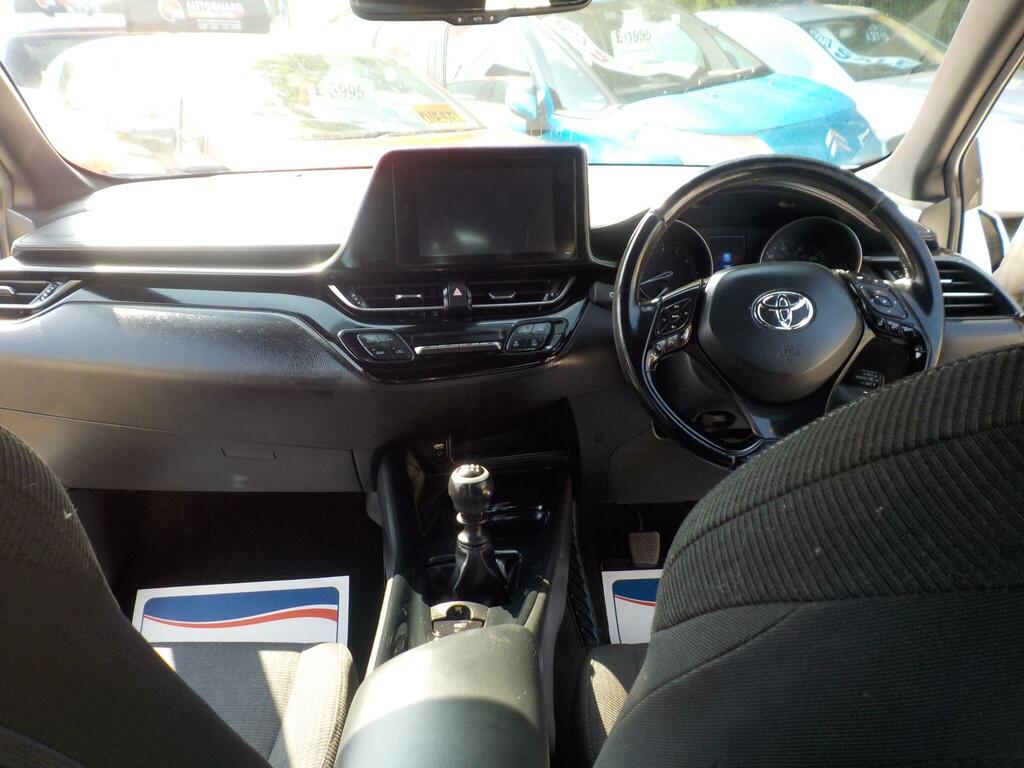 Toyota C-Hr Icon White #12