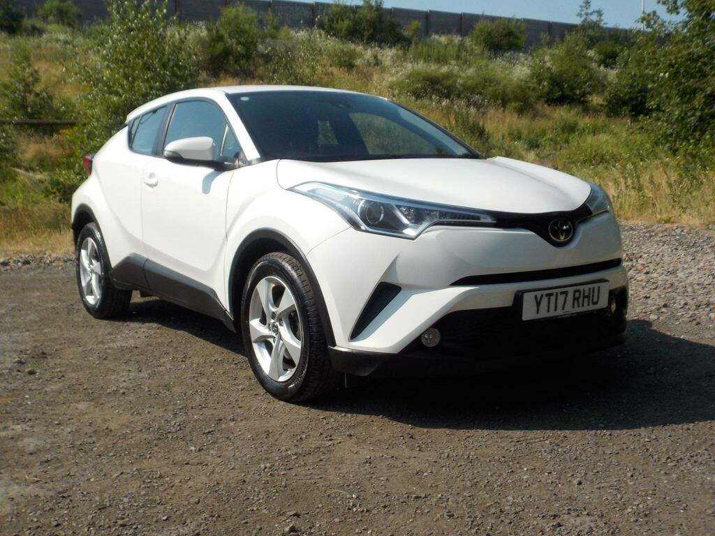 Toyota C-Hr Icon White #7