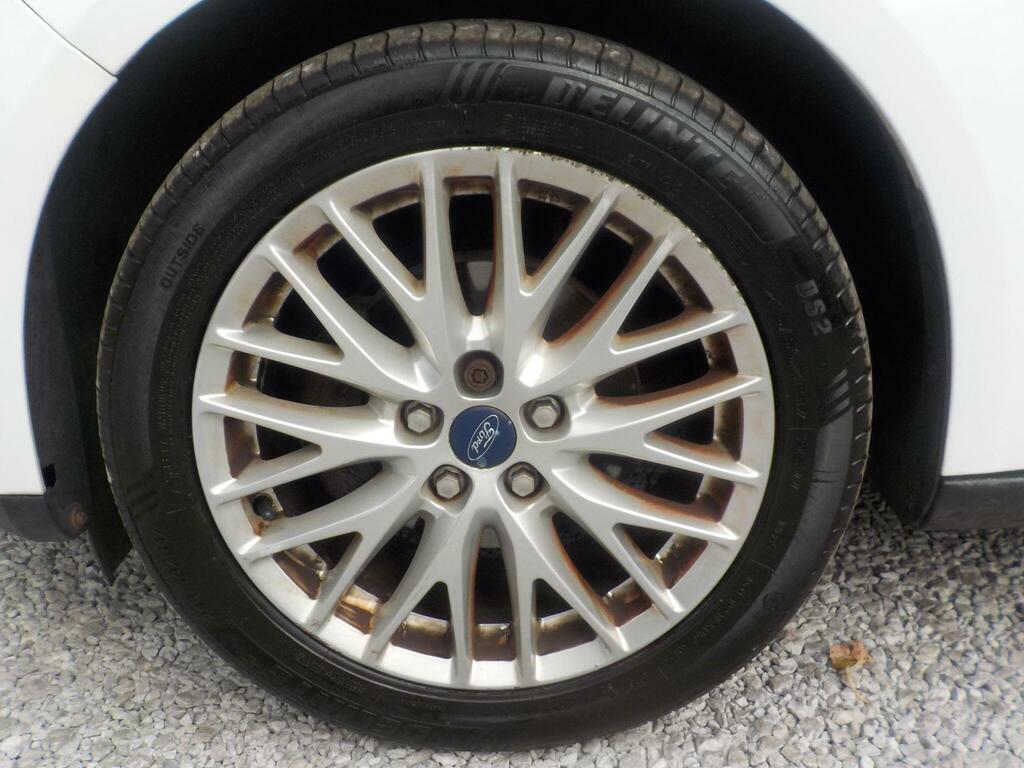 Ford Focus 1.6 Zetec Hatchback Euro 5 105 Blue #28