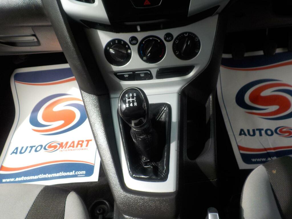 Ford Focus 1.6 Zetec Hatchback Euro 5 105 Blue #15