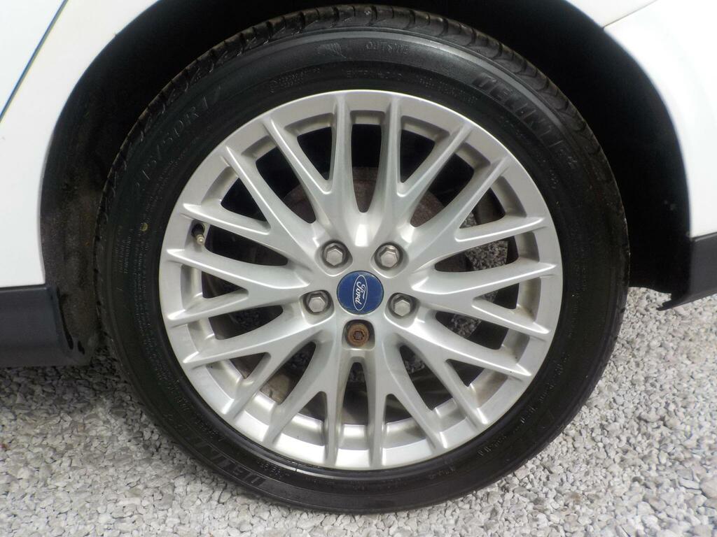 Ford Focus 1.6 Zetec Hatchback Euro 5 105 Blue #23