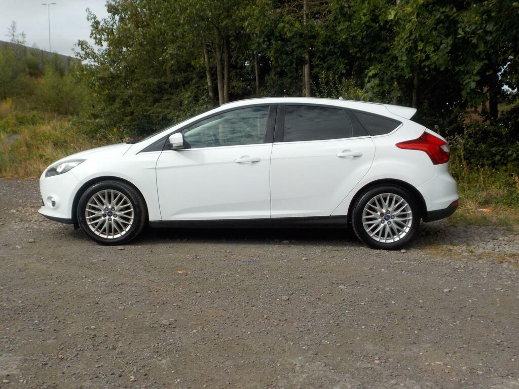 Ford Focus 1.6 Zetec Hatchback Euro 5 105 Blue #2